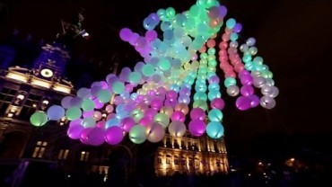 MINI BURBLE PARIS — monumental interactive light installation